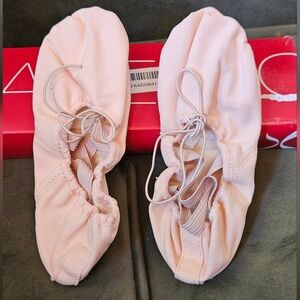 Capezio Juliet Canvas Ballet Shoes